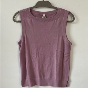 Pact classic fine knit shell M